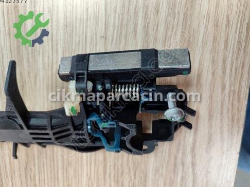 Toyota Corolla Sağ Ön Kapı Kolu 69201-02260 çıkma parça