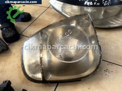 Kia Bongo Sağ Ön Far çıkma parça