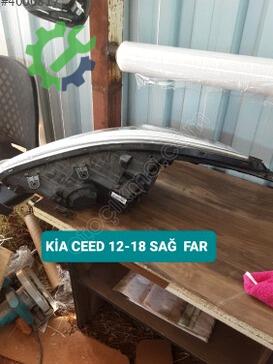 Kia Ceed Sağ Ön Far 12-18 çıkma parça