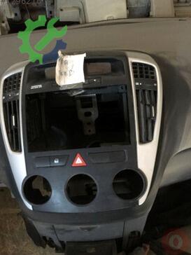 Kia Ceed Flaşör Düğmesi çıkma parça