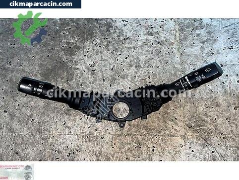 Kia Ceed Sinyal Kolu çıkma parça