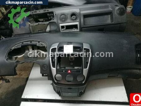 Kia Ceed Torpido çıkma parça