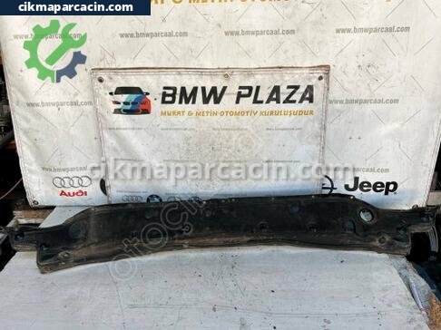 Kia Cerato Cam Önü Izgarası çıkma parça