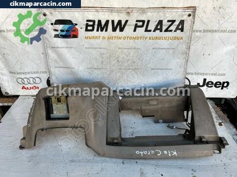 Kia Cerato Sağ Torpido çıkma parça