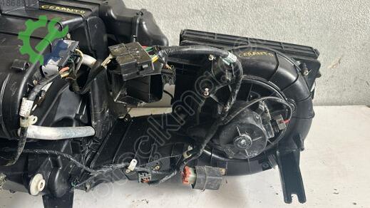 Kia Cerato Kalorifer Kutusu 2007-2008 çıkma parça