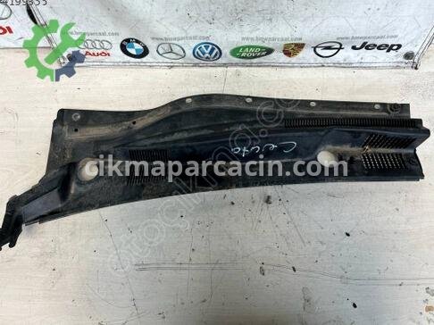 Kia Cerato Cam Önü Izgarası çıkma parça