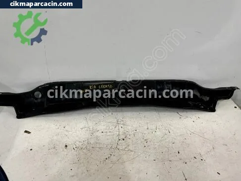 Kia Cerato Ön Cam Izgarası çıkma parça