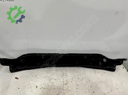 Kia Cerato Ön Cam Izgarası çıkma parça