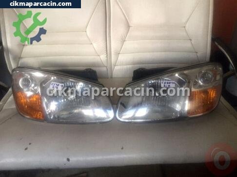 Kia Cerato Sağ Ön Far çıkma parça