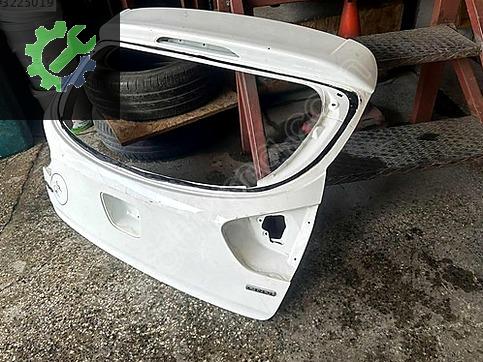 Kia Rio Bagaj Kapağı çıkma parça