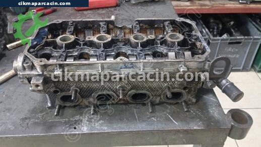 Kia Sephia Silindir Kapağı çıkma parça
