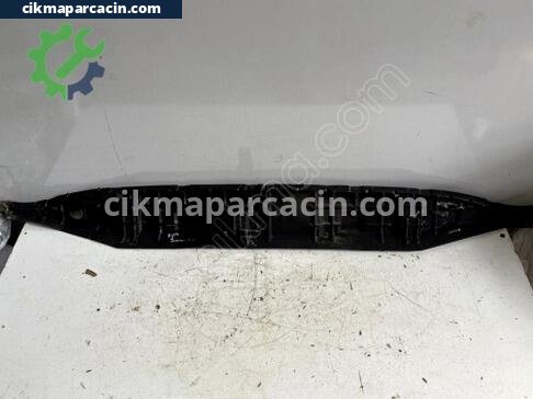 Kia Sorento Ön Cam Izgarası çıkma parça
