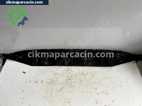 Kia Sorento Ön Cam Izgarası çıkma parça