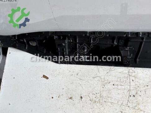 Kia Sorento Ön Cam Izgarası çıkma parça
