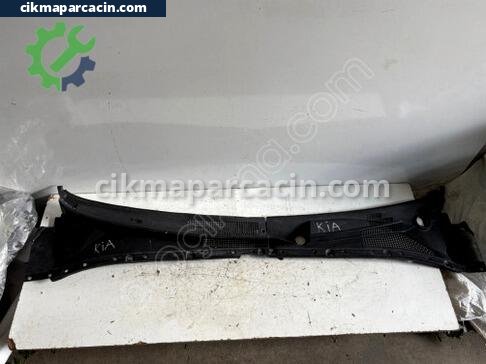 Kia Sorento Ön Cam Izgarası çıkma parça