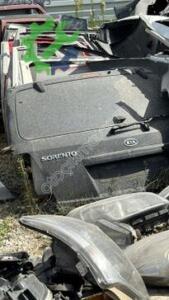 Kia Sorento arka bagaj kapısı