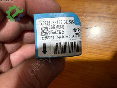 Kia Sorento Darbe Sensörü çıkma parça