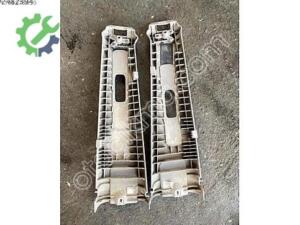 Kia Sorento İçin Orta Direk Plastik Koruma Kapağı