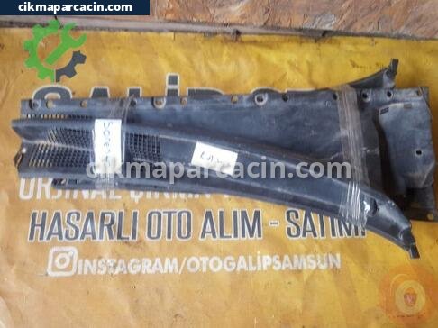 Kia Sorento Ön Cam Izgarası çıkma parça