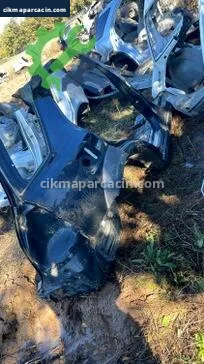 Kia Sorento Sağ Arka Çamurluk çıkma parça