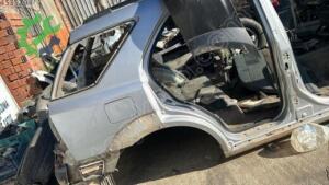 Kia Sorento sağ arka Çamurluk orijinal