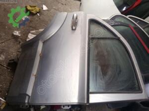 Kia Sorento Orijinal Çıkma Sağ Arka Kapı