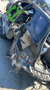 Kia Sorento Sol Arka Çamurluk çıkma parça