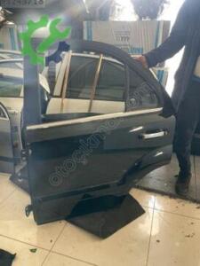 Kia Sorento sol arka kapı hatasız boyasız temiz