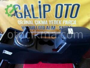 Kia Sportage Orta konsol hatasız orjinal çıkma