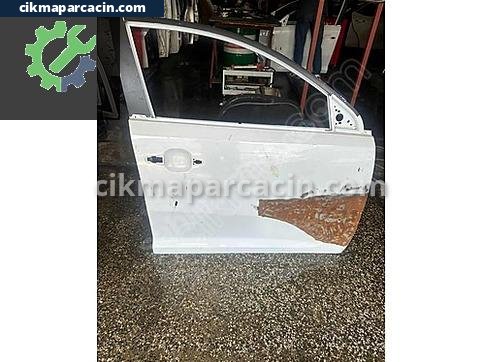 Kia Sportage Sağ Ön Kapı çıkma parça