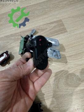 Kia Sportage Sis Farı çıkma parça