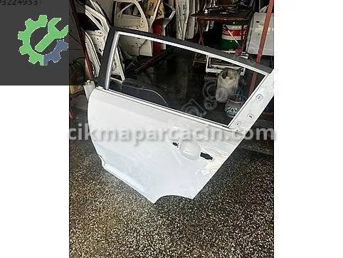 Kia Sportage Sol Arka Kapı çıkma parça