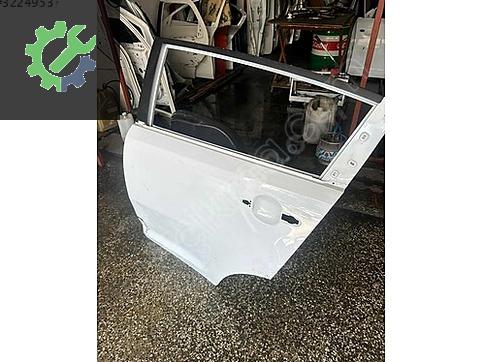 Kia Sportage Sol Arka Kapı çıkma parça