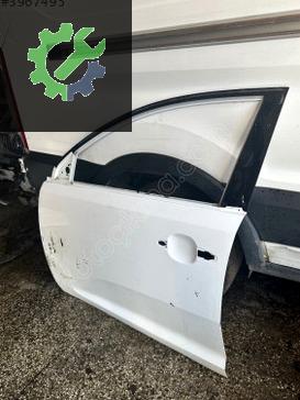 Kia Sportage Sol Ön Kapı çıkma parça