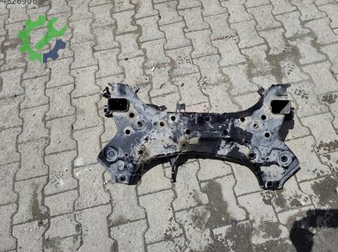 Kia Stonic Travers çıkma parça