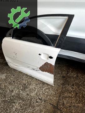Kia Stonic Sol Ön Kapı çıkma parça