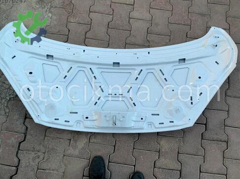 Ford Tourneo Courier Kaput çıkma parça