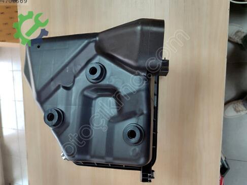 Toyota Corolla Hava Filtresi Kutusu 17705-0N071 çıkma parça