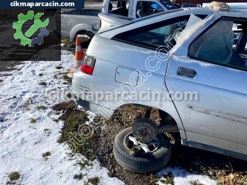 Lada Vega Sağ Arka Çamurluk çıkma parça