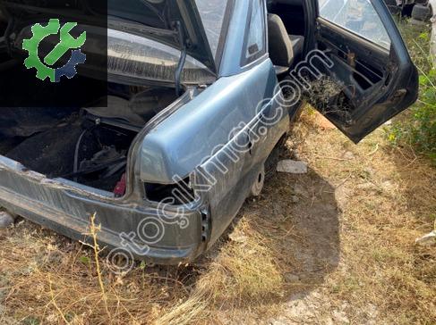 Lada Vega Sağ Arka Çamurluk çıkma parça