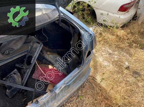 Lada Vega Sağ Arka Çamurluk çıkma parça