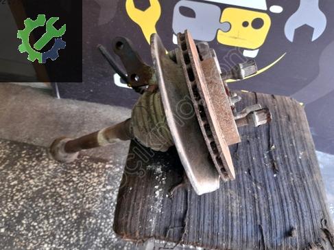 Lada Vega Sağ Ön Taşıyıcı çıkma parça