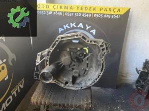 Laguna 1 2.2 DCI Şanzıman Ön Kapağı Hatasız Çıkma