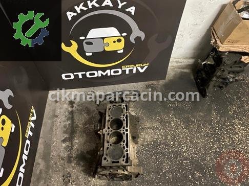 Renault Laguna Yarım Motor çıkma parça