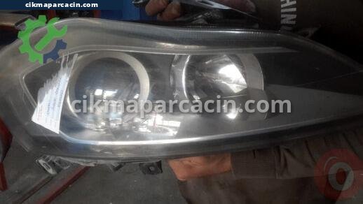 Lancia Delta Sağ Ön Far çıkma parça