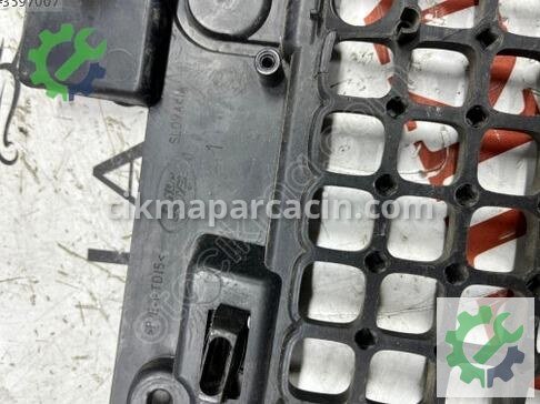 Land Rover Defender Tampon Izgarası L8B217F791A çıkma parça