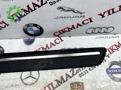 Land Rover Discovery Kapı Bandı & Çıtası AM9H22-00034 çıkma parça