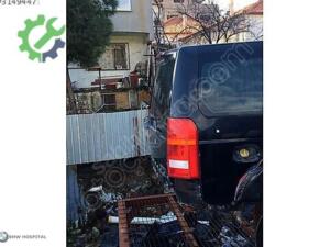 LAND ROVER DİSCOVERY ARKA CAM SÖKME ( ORJİNAL )