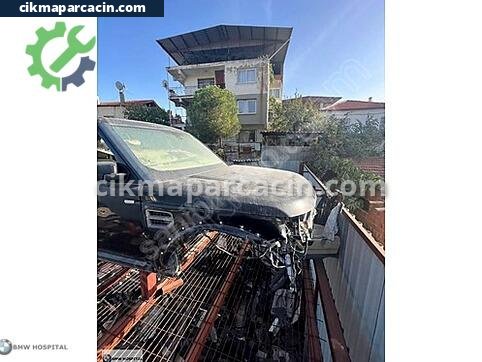 Land Rover Discovery Çamurluk çıkma parça