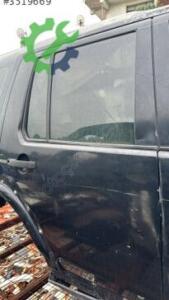 LAND ROVER DİSCOVERY SAĞ ARKA KAPI ORJINAL HATASIZ SÖKME